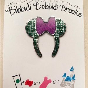 Ariel/Little Mermaid Minnie Mouse Pin